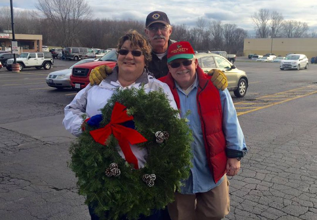 Johnsburg Lions Club Holiday Wreath Sale